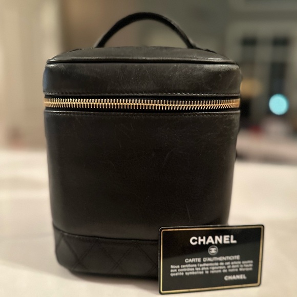 CHANEL Handbags - AUTH Black Chanel Leather Vanity Bag